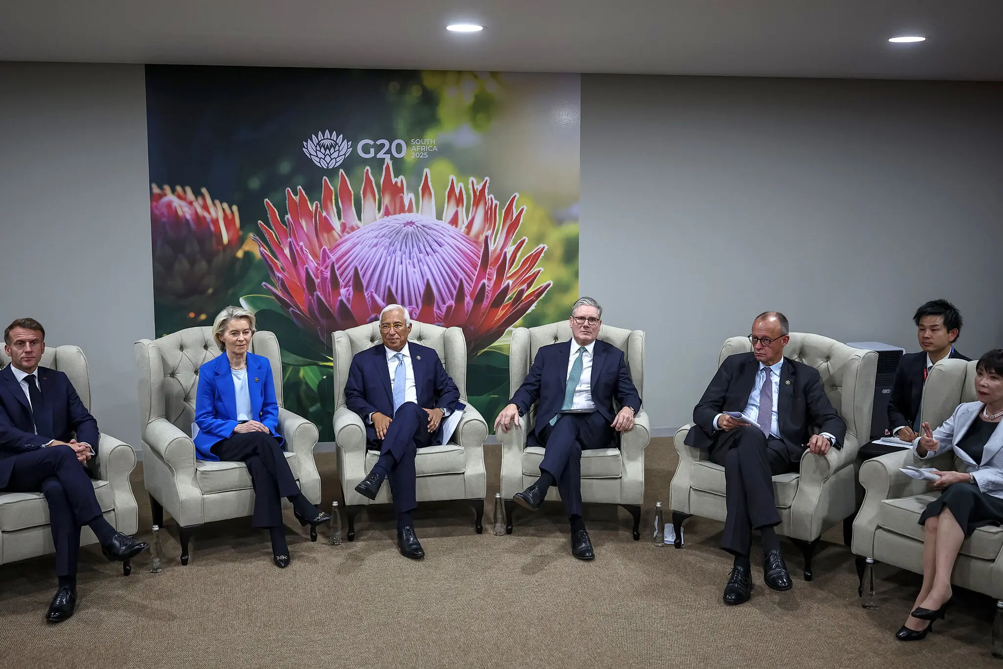 Еммануель Макрон готує європейський канал діалогу з Кремлем: ставка на автономію